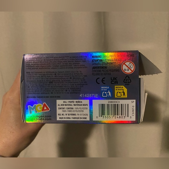 Bratziez Keychain Mystery Box - Picture 5 of 5